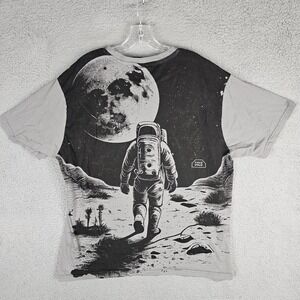 Time Space Tee Shirt Mens Small Gray Astronaut Art Print Short Sleeve Round Neck